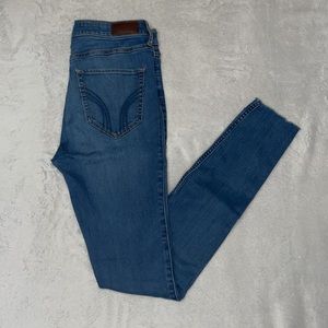 Hollister High Rise Super Skinny Blue Jeans Size: 7 Long